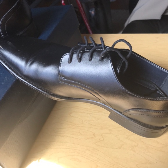 Joseph Abboud - Picture 2 of 5